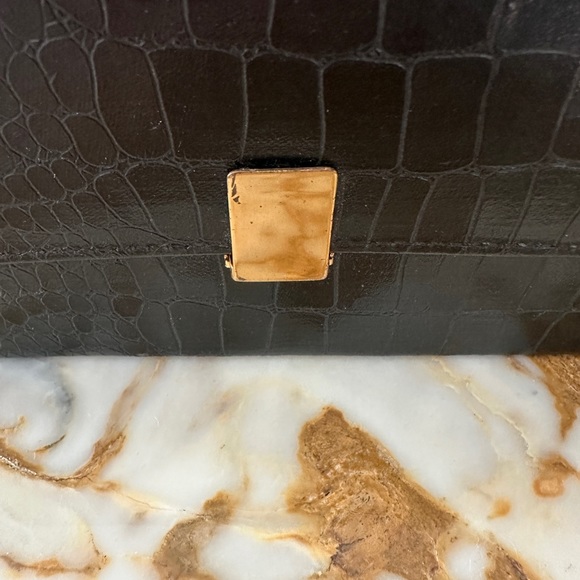 Antique1920s Helena Rubinstein leather cosmetic travel case with original items. - Picture 4 of 15